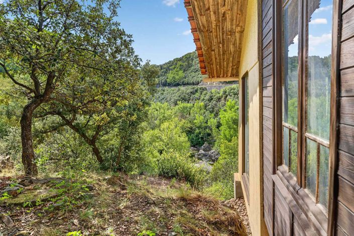Image No.16-6 Bed House for sale