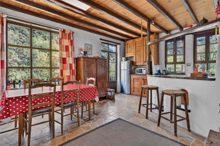 Image No.3-6 Bed House for sale