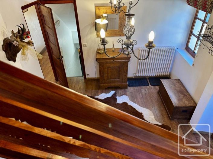 Image No.23-12 Bed Property for sale