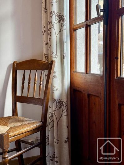 Image No.29-12 Bed Property for sale
