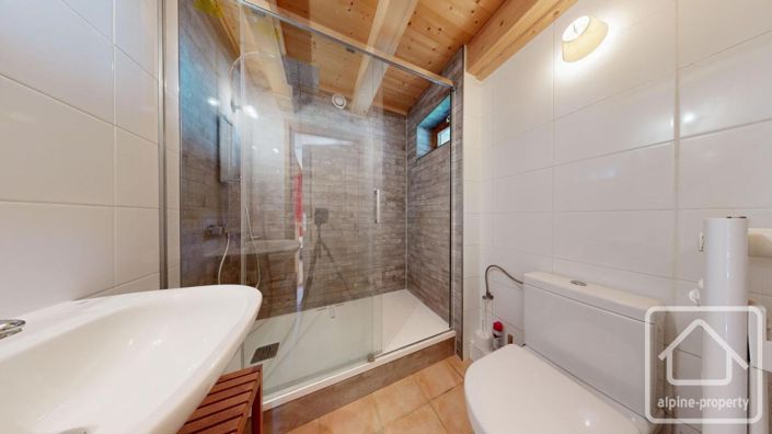 Image No.20-2 Bed Property for sale