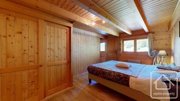 Image No.19-3 Bed Property for sale