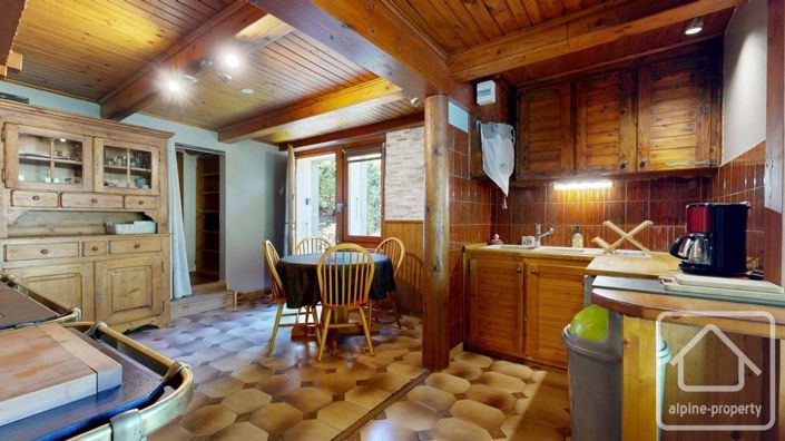 Image No.27-3 Bed Property for sale