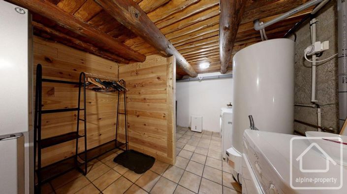 Image No.31-3 Bed Property for sale