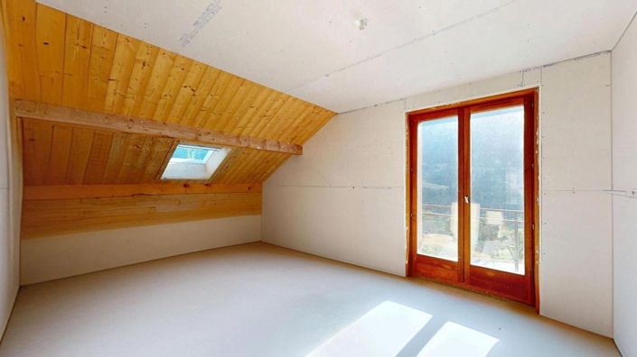Image No.21-5 Bed Property for sale