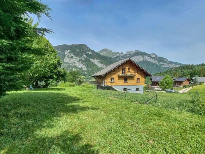 Image No.32-5 Bed Property for sale