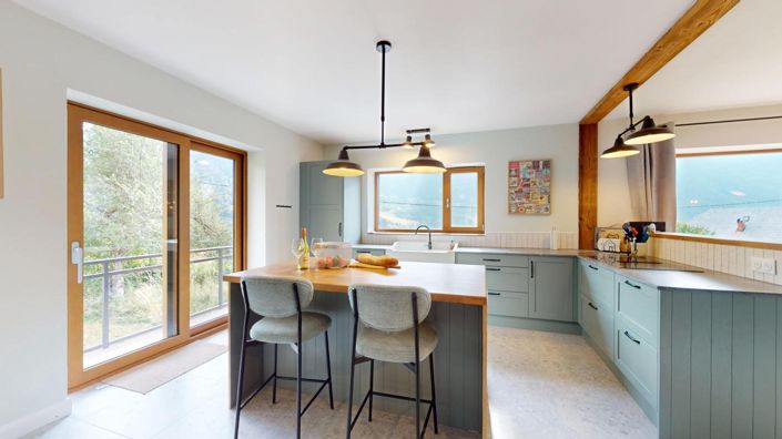 Image No.4-5 Bed Property for sale