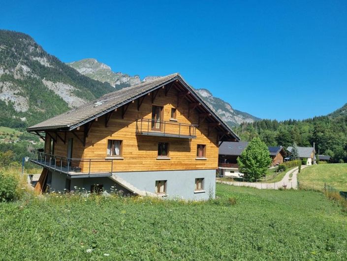Image No.43-5 Bed Property for sale
