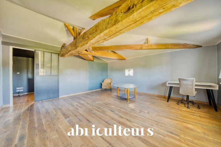 Image No.15-6 Bed House for sale