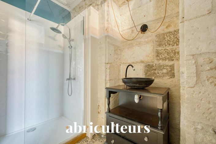 Image No.18-6 Bed House for sale