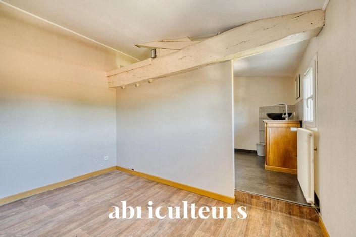 Image No.21-6 Bed House for sale