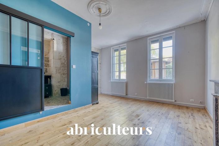 Image No.7-6 Bed House for sale