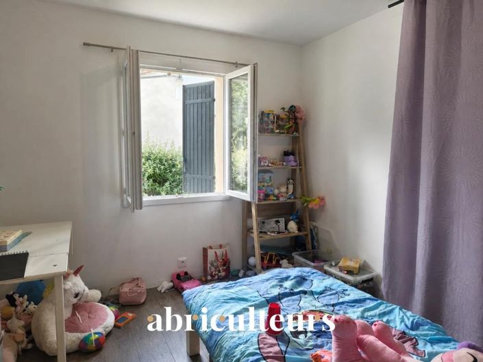 Image No.2-4 Bed House for sale