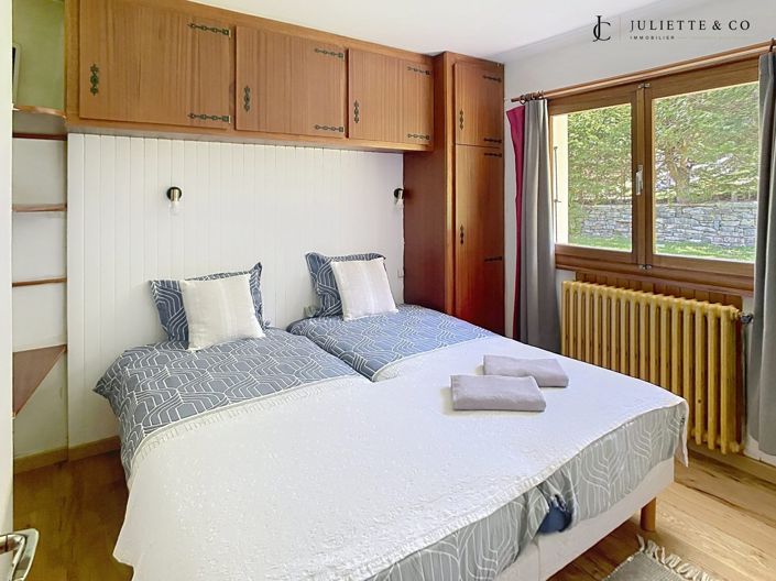 Image No.9-2 Bed House for sale