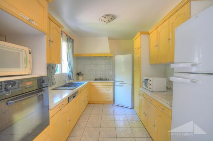 Image No.4-3 Bed House for sale