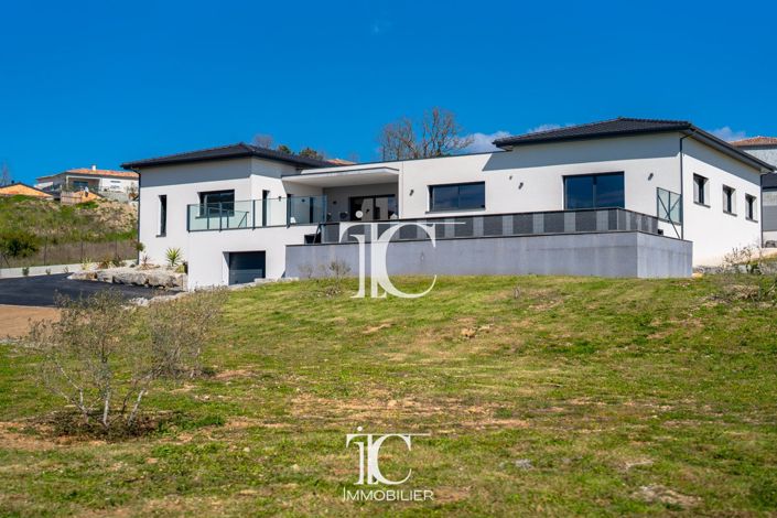 Image No.34-3 Bed House for sale