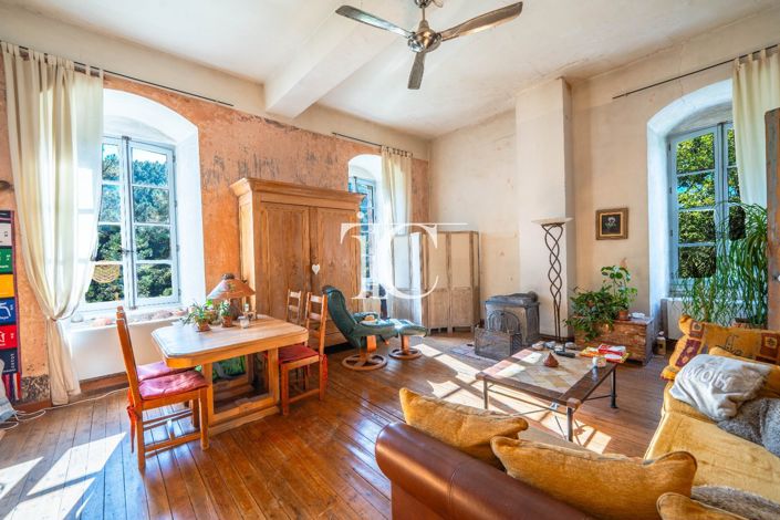 Image No.9-12 Bed House for sale