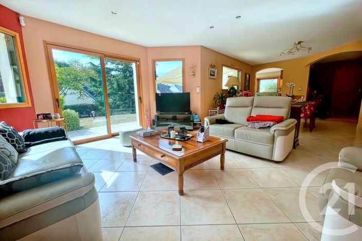 Image No.3-4 Bed House for sale