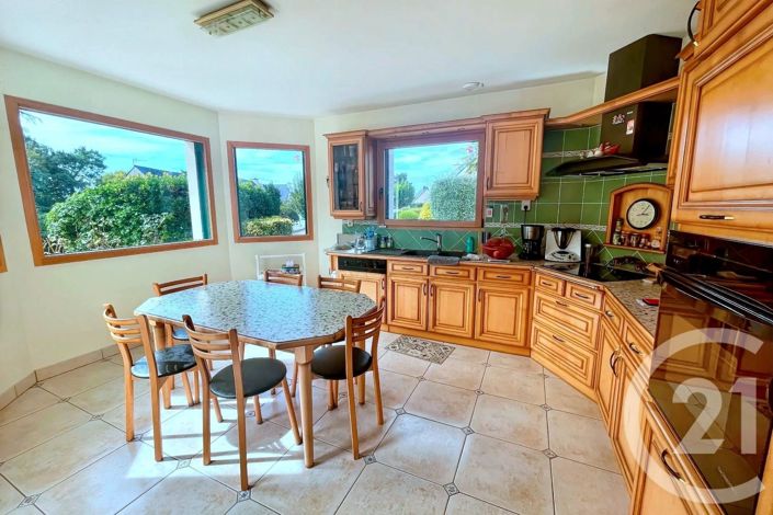 Image No.5-4 Bed House for sale
