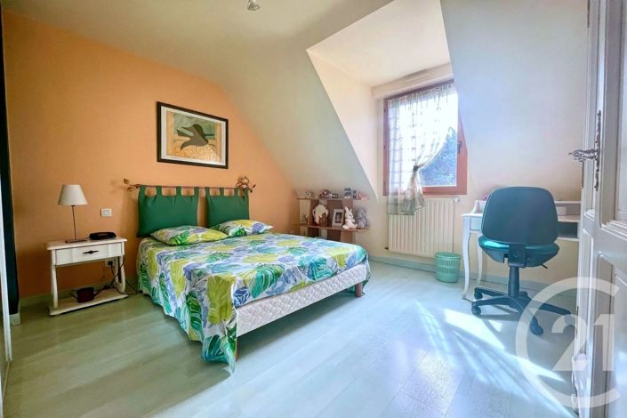 Image No.7-4 Bed House for sale