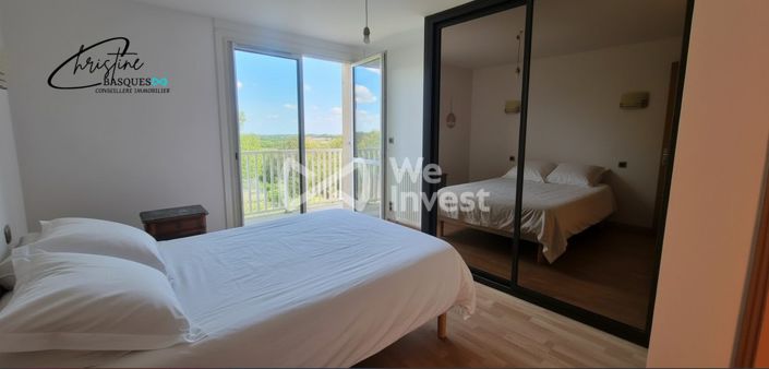 Image No.9-7 Bed House for sale