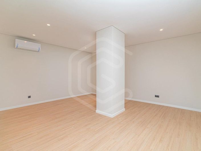 Image No.24-2 Bed Apartment for sale