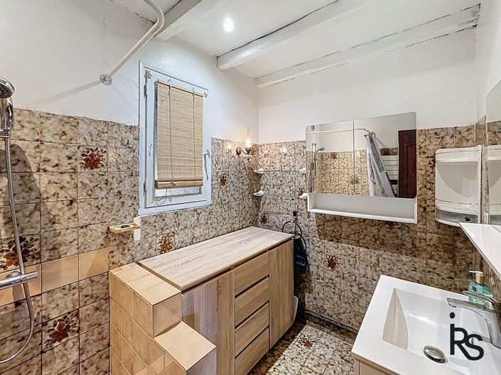 Image No.10-3 Bed House for sale