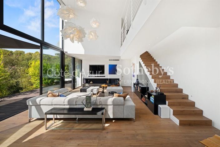 Image No.5-4 Bed House for sale