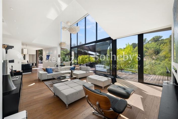 Image No.7-4 Bed House for sale