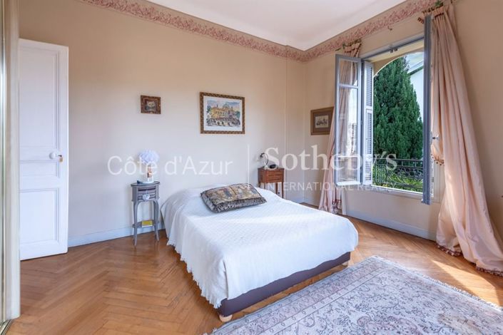 Image No.12-3 Bed House for sale