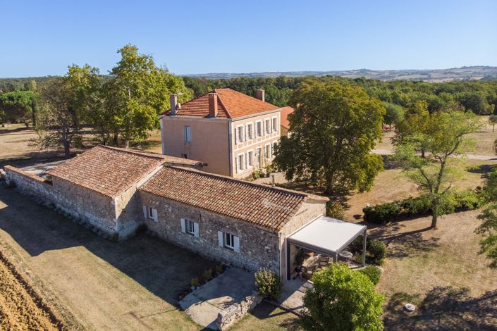 Image No.3-8 Bed House for sale