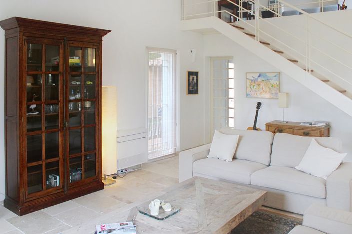 Image No.12-4 Bed House for sale