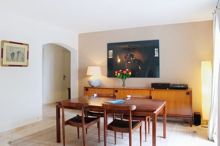 Image No.15-4 Bed House for sale