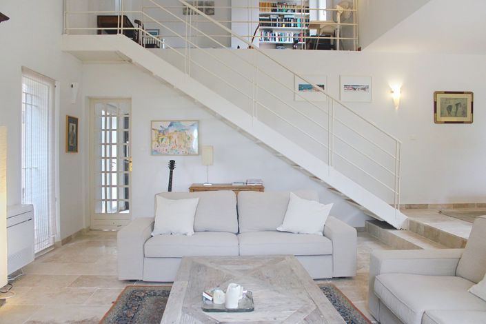 Image No.16-4 Bed House for sale