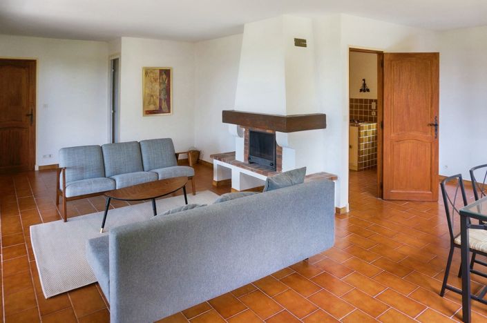 Image No.30-4 Bed House for sale