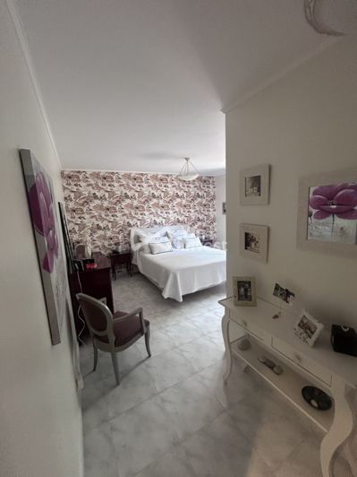 Image No.15-4 Bed Property for sale