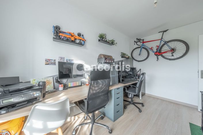 Image No.17-2 Bed Apartment for sale