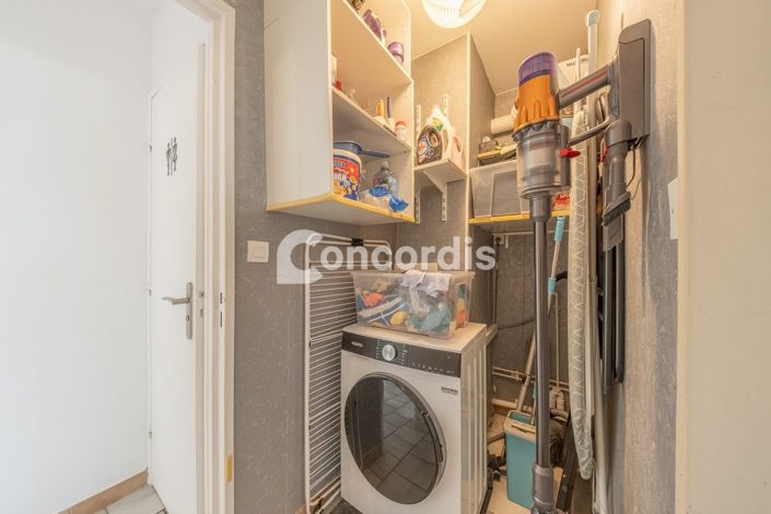 Image No.20-2 Bed Apartment for sale