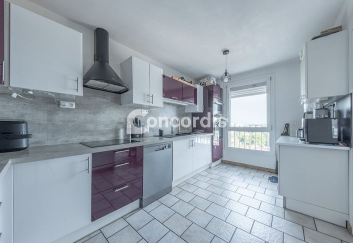 Image No.8-2 Bed Apartment for sale