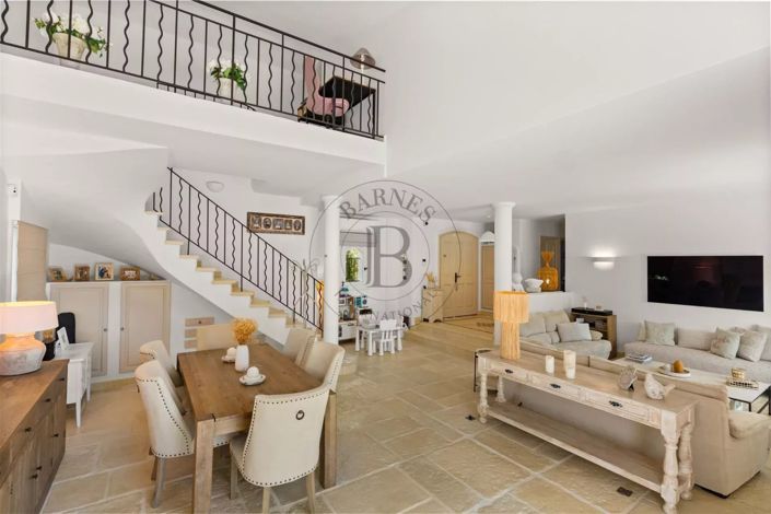 Image No.14-4 Bed House for sale