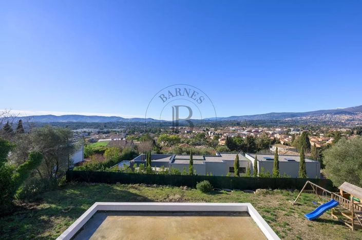 Image No.23-3 Bed House for sale