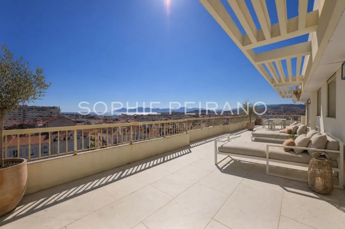 Image No.10-4 Bed Apartment for sale