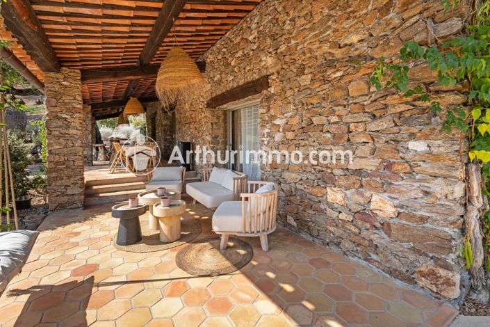Image No.5-6 Bed House for sale