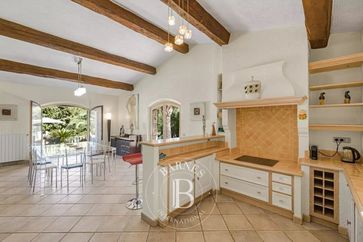 Image No.7-4 Bed House for sale