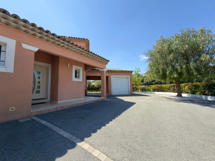 Image No.19-4 Bed House for sale