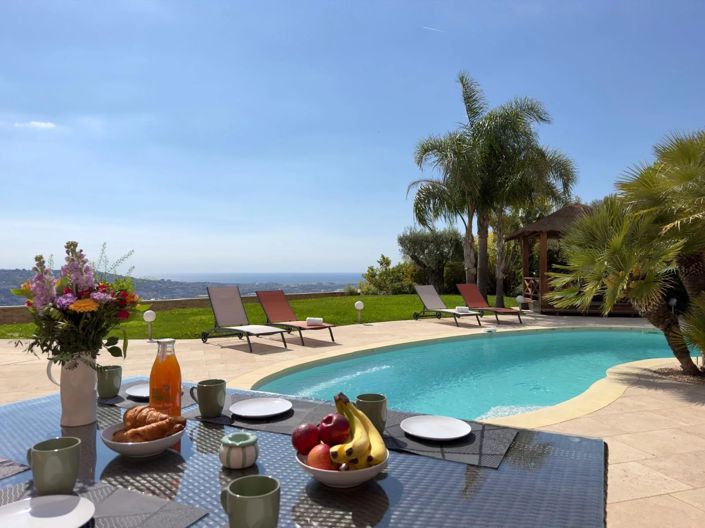 Image No.2-4 Bed House for sale