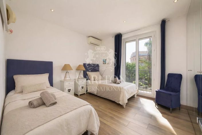 Image No.10-4 Bed House for sale