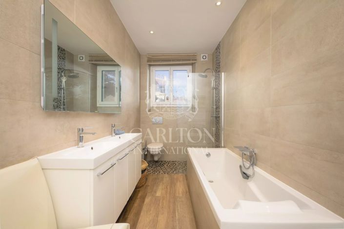 Image No.11-4 Bed House for sale