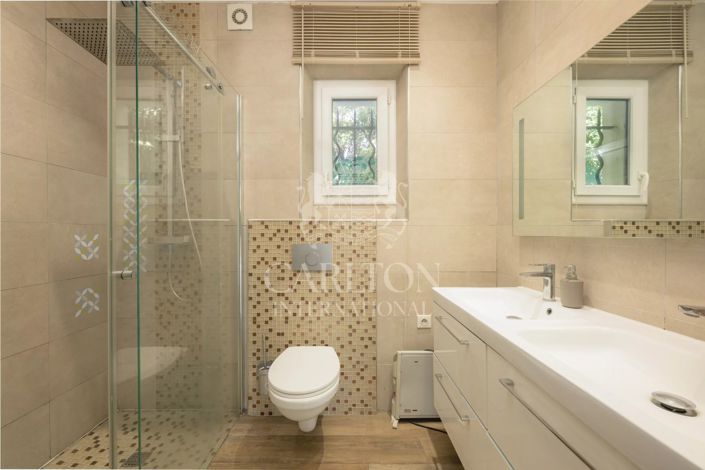 Image No.13-4 Bed House for sale