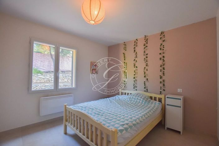 Image No.12-6 Bed House for sale